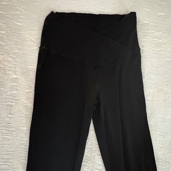 Offline By Aerie Real Me Super Flare High Rise Crossover Leggings Black S - Picture 3 of 12